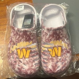 Foco Washington Commanders Crocs Size 7-8